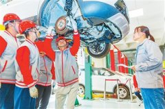 吴忠才在哪 为新能源汽车发展添动能（坚持和完善人民代表大会制度）